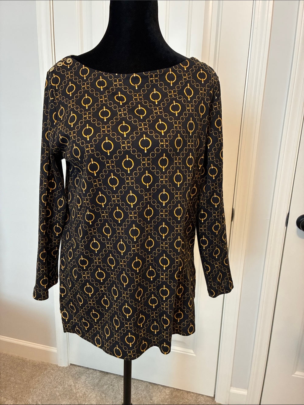 Women’s Black and Gold Patterned 3/4 sleeves by Rafaella.